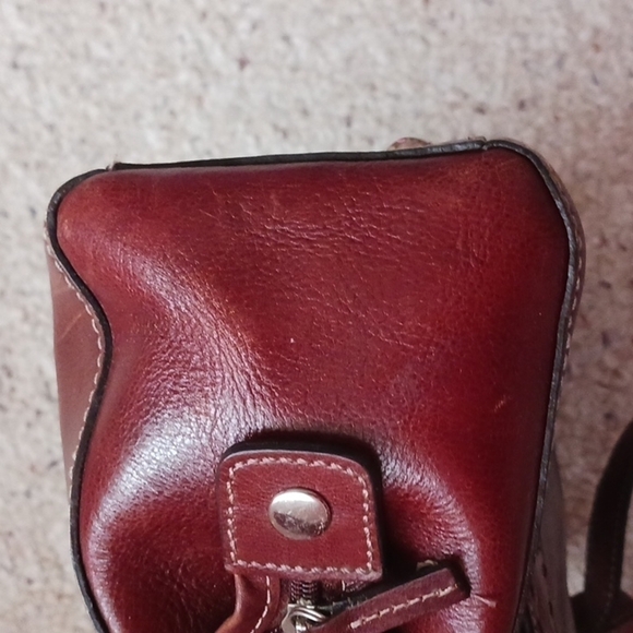 Fossil Leather Baguette Style Purse - Picture 4 of 10